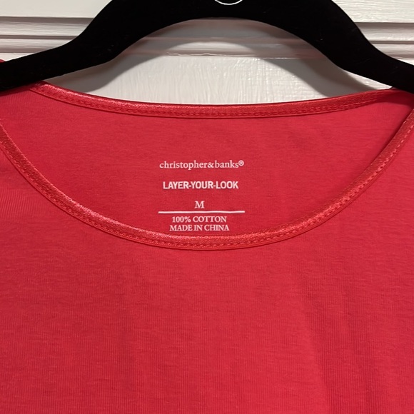 Poppy colored Medium top. - Picture 2 of 2